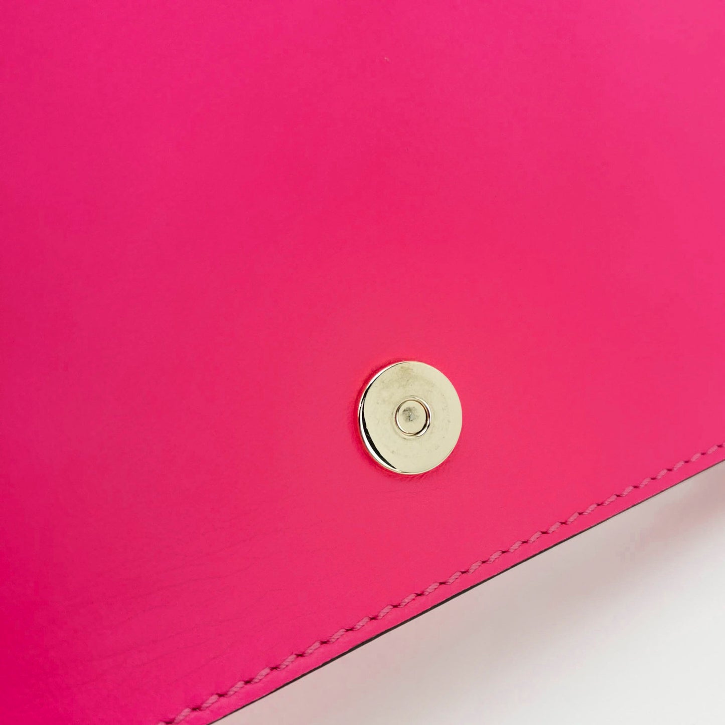 Valentino Garavani Fuchsia Fluo Nappa Rockstud Wristlet Clutch Pink