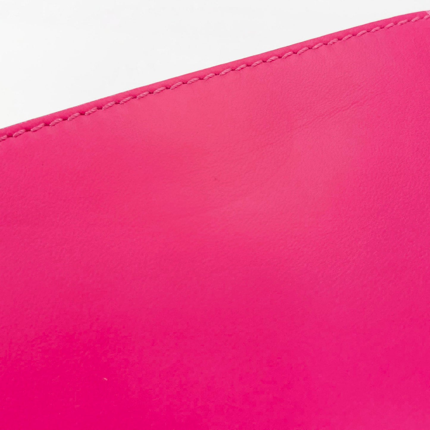 Valentino Garavani Fuchsia Fluo Nappa Rockstud Wristlet Clutch Pink