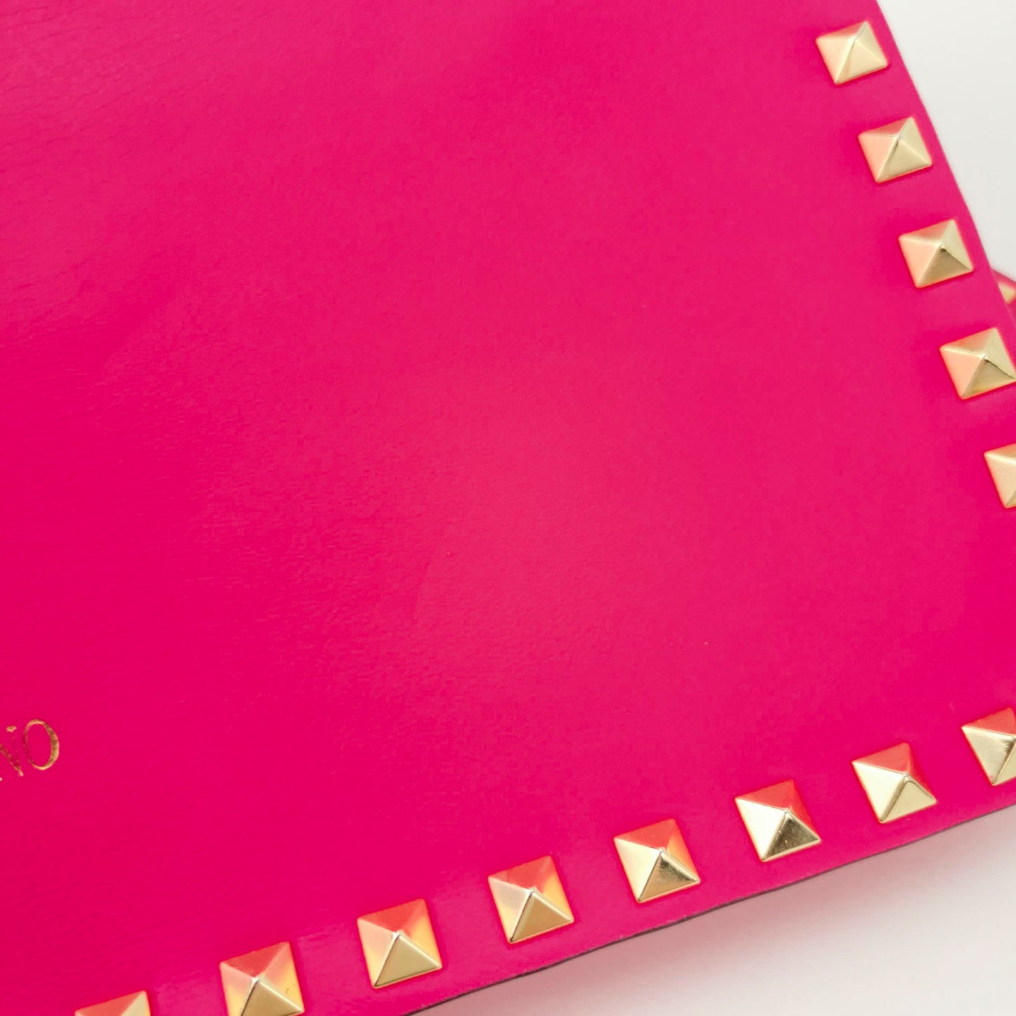 Valentino Garavani Fuchsia Fluo Nappa Rockstud Wristlet Clutch Pink