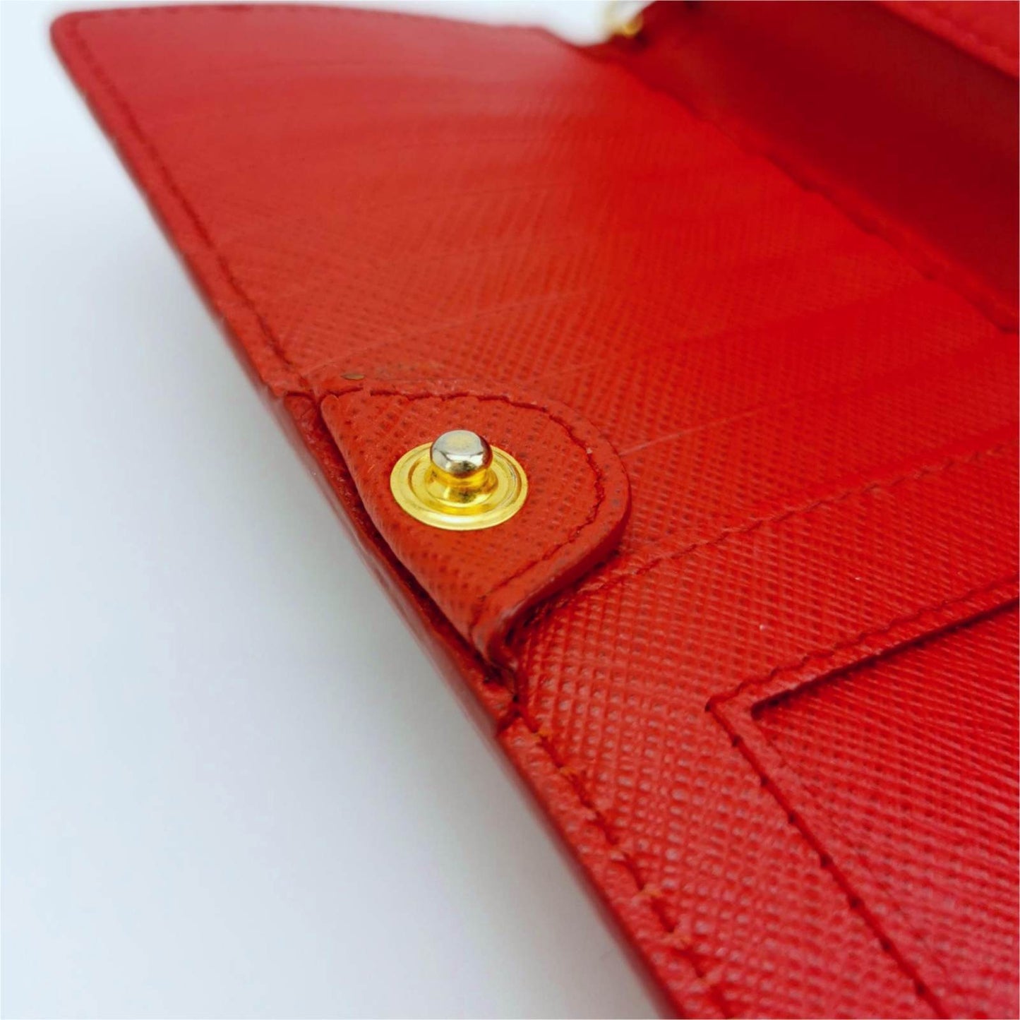 PRADA Vitello Move Clutch with Chain Strap