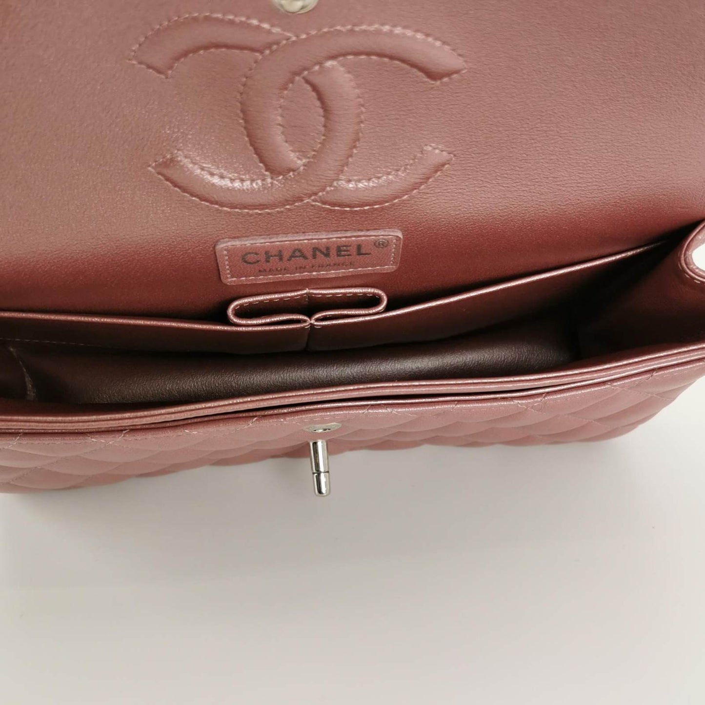 CHANEL Classic Medium Double Flap Iridescent Mauve Lambskin with silver hardware