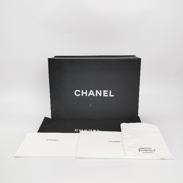 CHANEL Jumbo Chevron Black Caviar