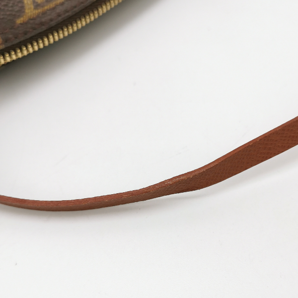 LOUIS VUITTON Monogram Papillon Pouch