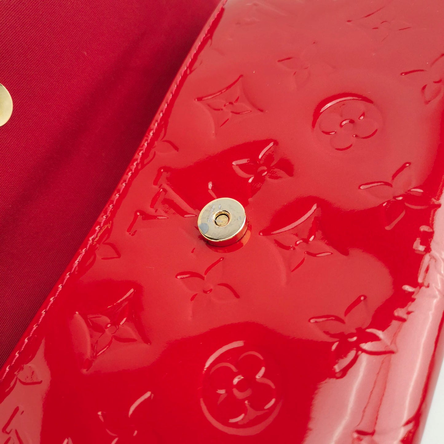 Louis Vuitton Sunset Clutch Vernis Red