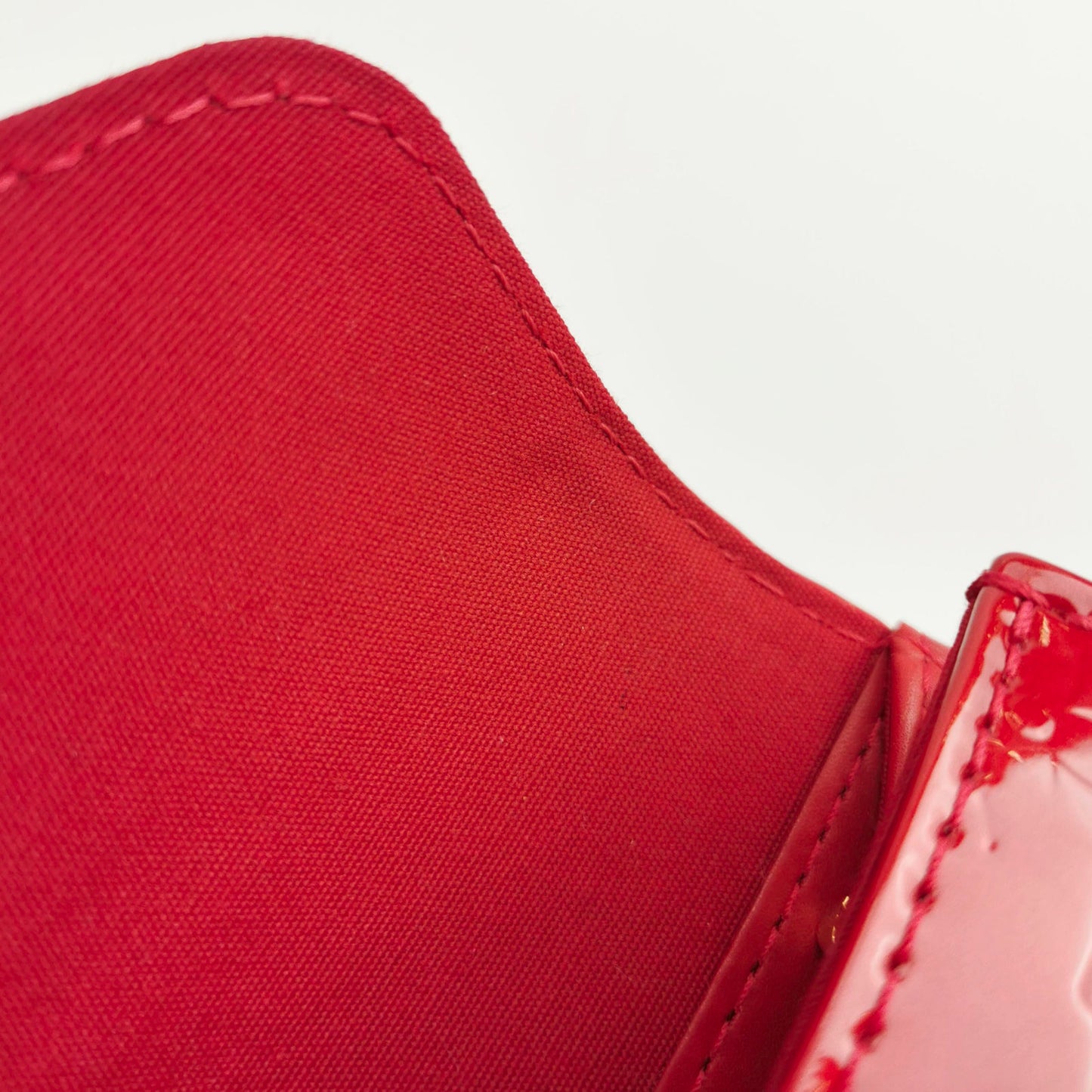 Louis Vuitton Sunset Clutch Vernis Red