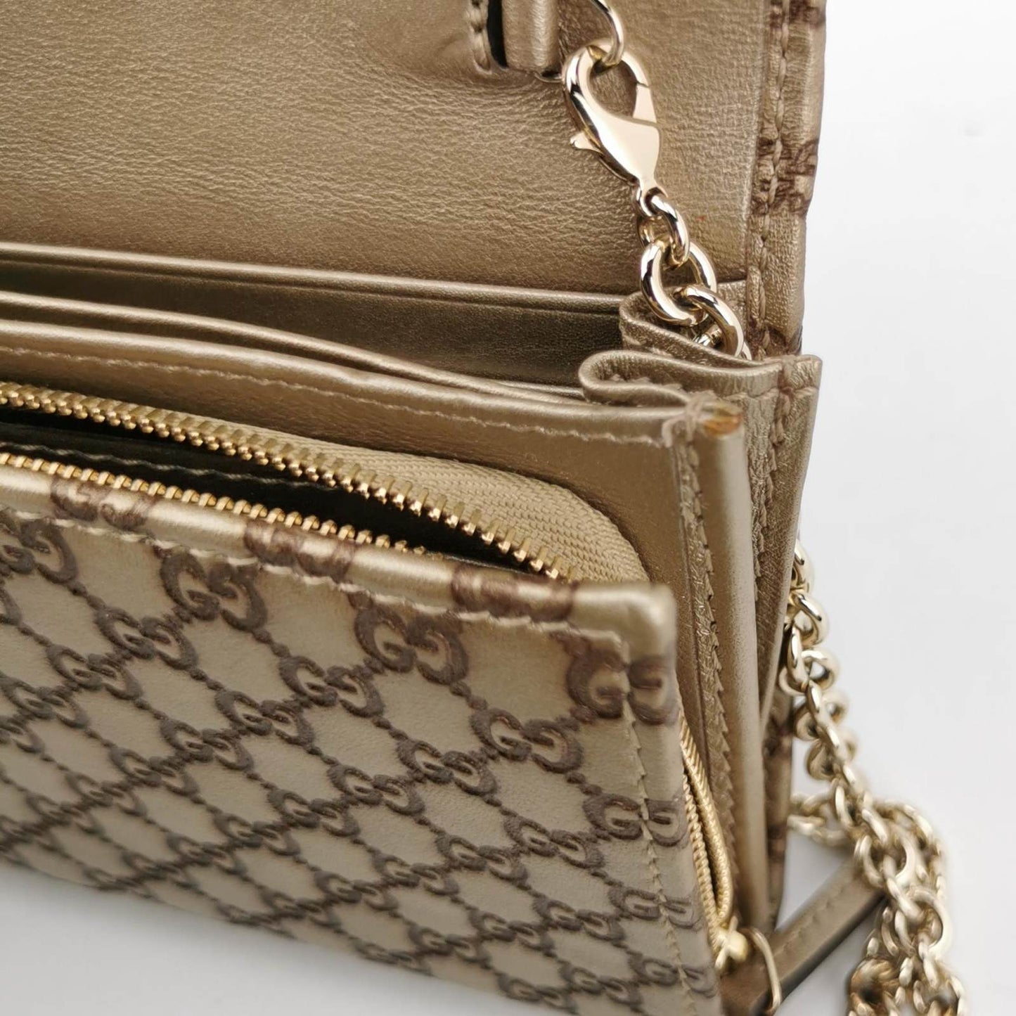 Gucci Microguccissima Leather Wallet On Chain