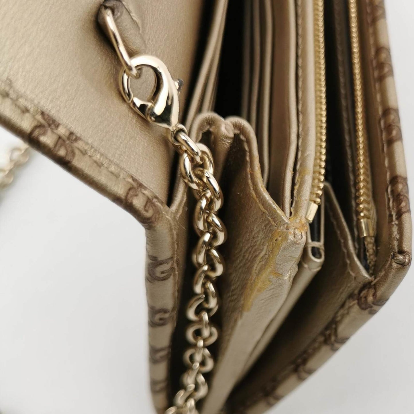Gucci Microguccissima Leather Wallet On Chain