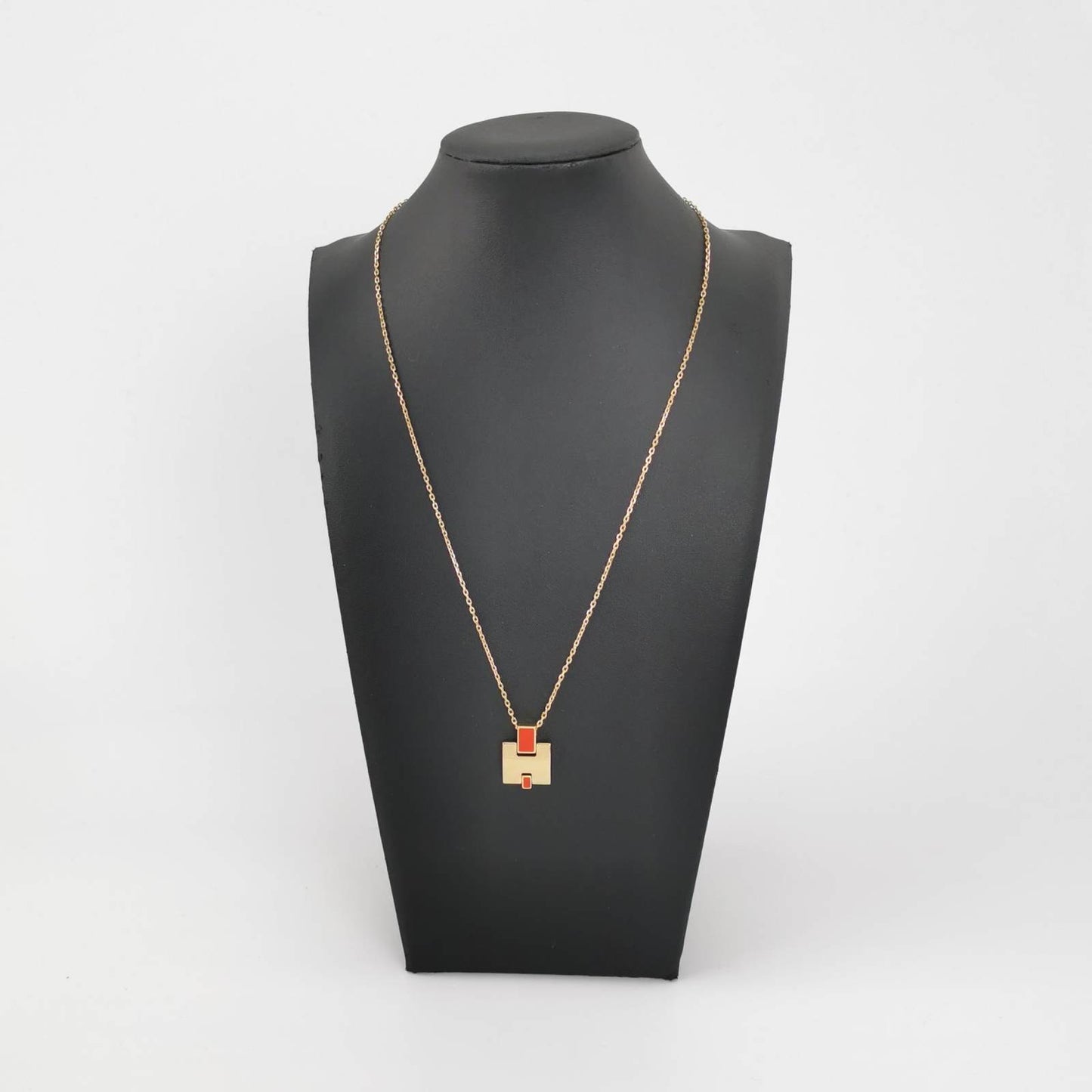 Hermes Gold Plated Lacquered Eileen Pendant Necklace Rose Extreme