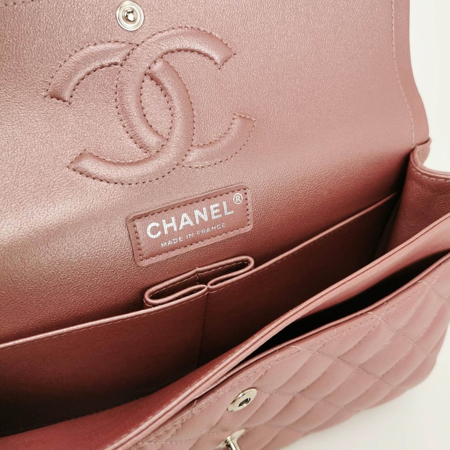 CHANEL Classic Medium Double Flap Iridescent Mauve Lambskin with silver hardware