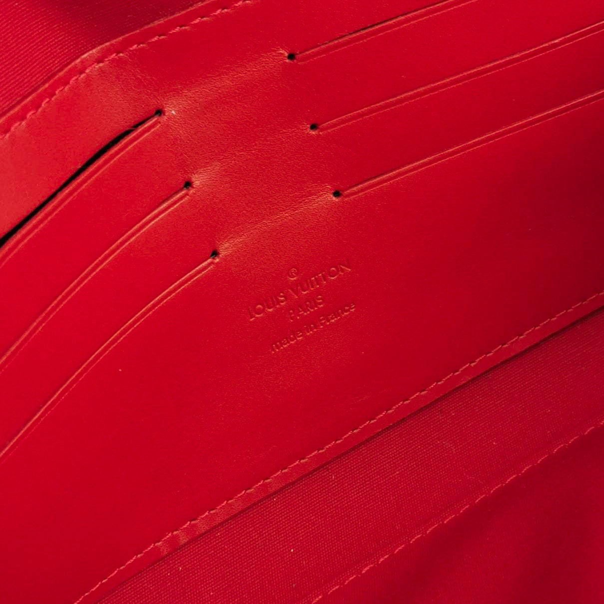 Louis Vuitton Sunset Clutch Vernis Red