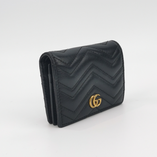 Gucci Women GG Marmont Quilted Leather Wallet